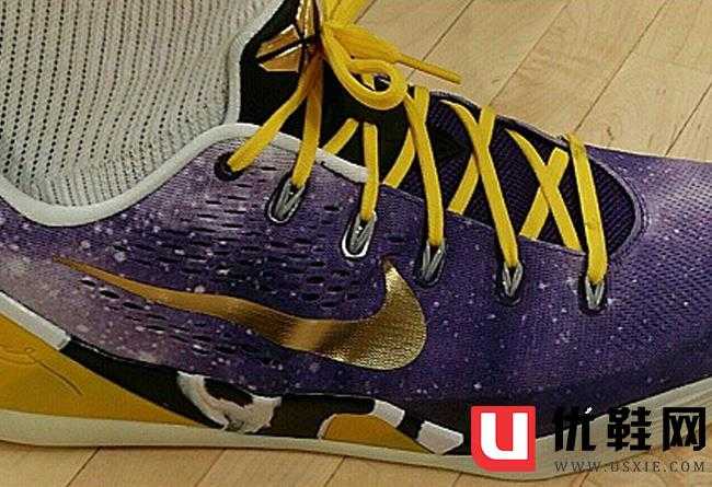 尼克杨上脚 kobe 9 em 月球漫步 nikeid 球鞋