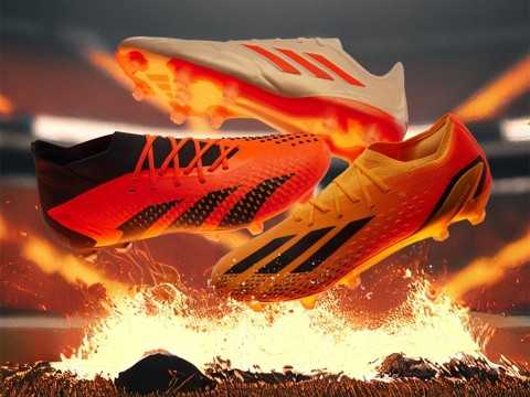阿迪达斯推出全新赤焰足球鞋套装