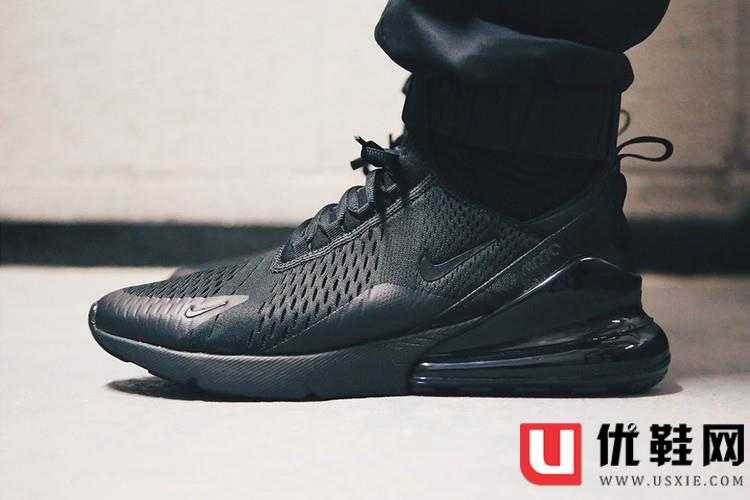 Nike 全新跑鞋 Air Max 270「Triple Black」上脚预览